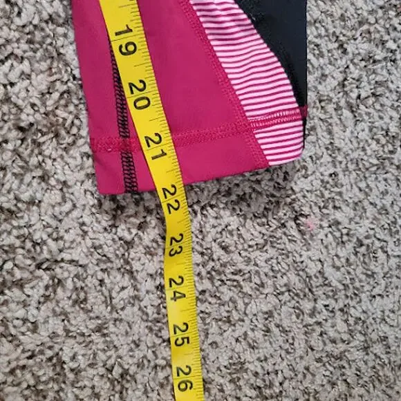 Lululemon- 2 piece cropped pants-= size 8 - Picture 7 of 7